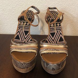 Jessica Simpson Skye platform heels